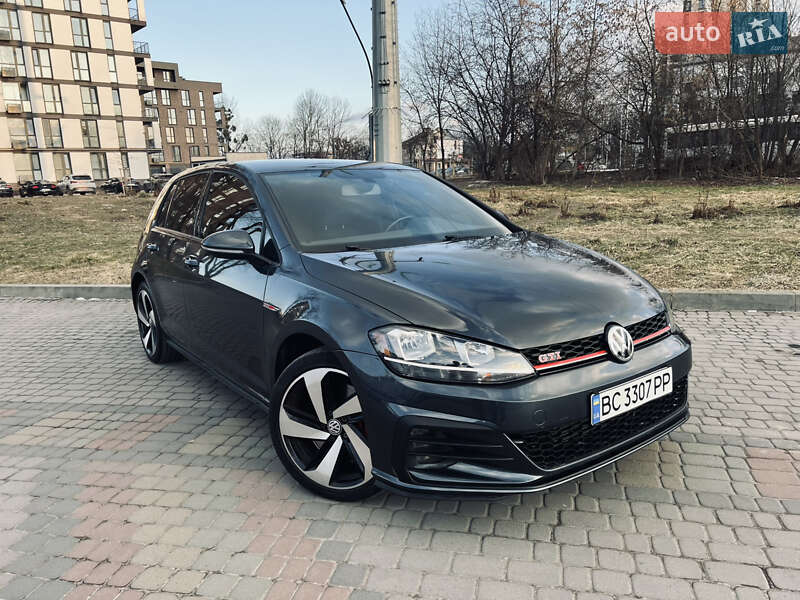 Хетчбек Volkswagen Golf GTI 2019 в Львові