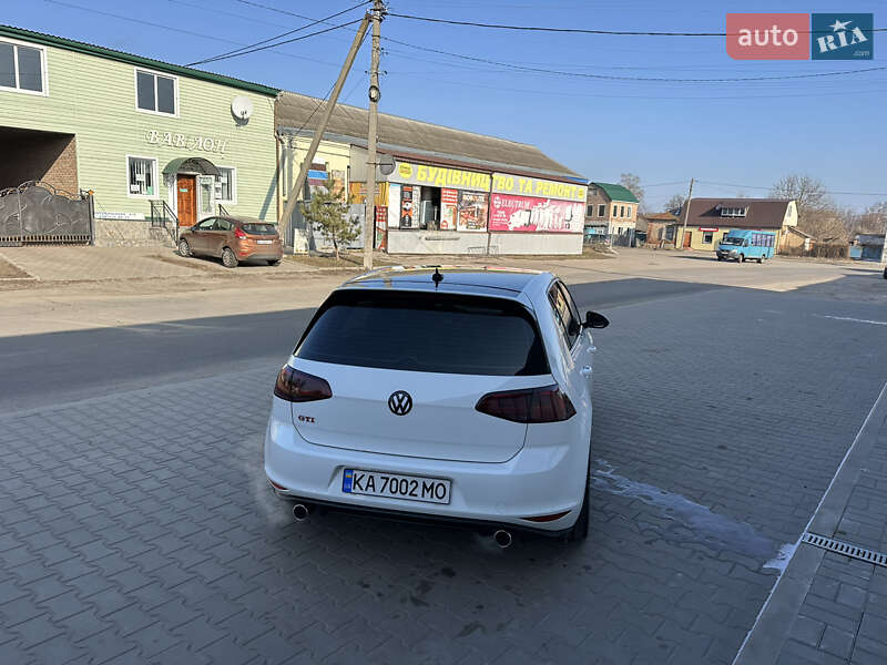 Хэтчбек Volkswagen Golf GTI 2015 в Пирятине