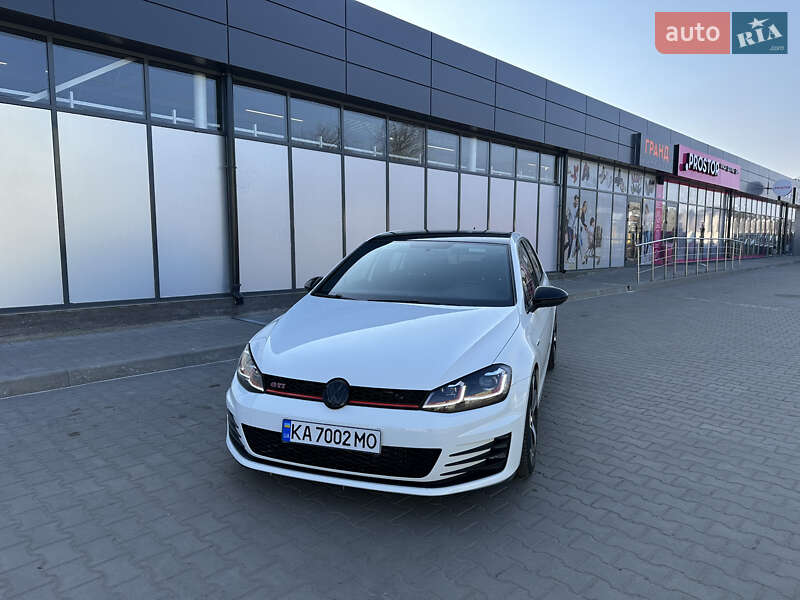 Хэтчбек Volkswagen Golf GTI 2015 в Пирятине