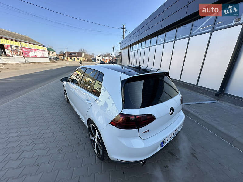 Хэтчбек Volkswagen Golf GTI 2015 в Пирятине