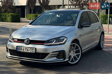 Хетчбек Volkswagen Golf GTI 2016 в Києві