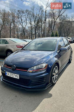 Хэтчбек Volkswagen Golf GTI 2015 в Киеве