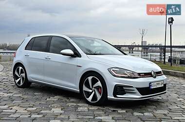 Хэтчбек Volkswagen Golf GTI 2018 в 