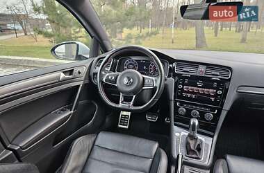 Хэтчбек Volkswagen Golf GTI 2018 в 