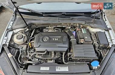 Хэтчбек Volkswagen Golf GTI 2018 в 