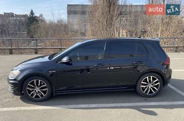 Хетчбек Volkswagen Golf GTI 2016 в Києві