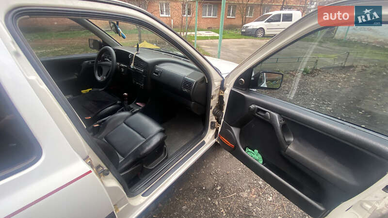 Хэтчбек Volkswagen Golf GTI 1992 в Полтаве