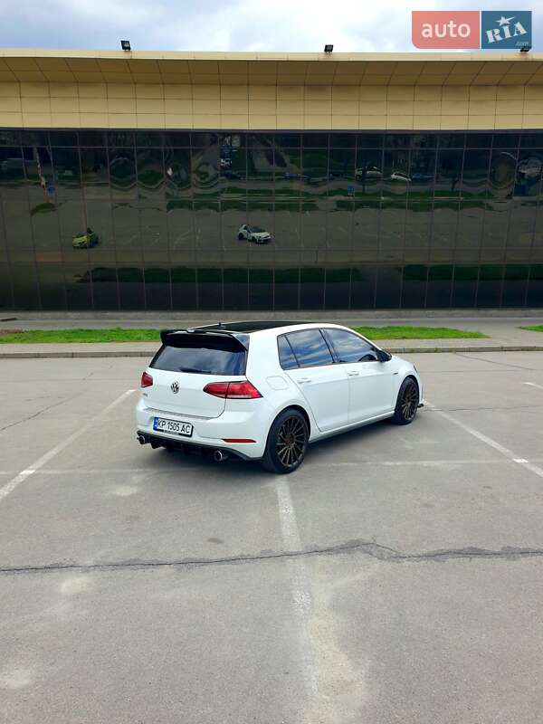Хетчбек Volkswagen Golf GTI 2019 в Запоріжжі