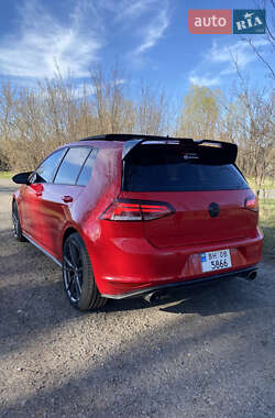Хэтчбек Volkswagen Golf GTI 2014 в 