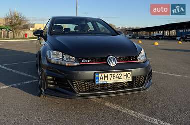 Хетчбек Volkswagen Golf GTI 2018 в 