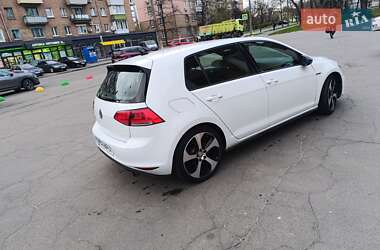 Хетчбек Volkswagen Golf GTI 2017 в 