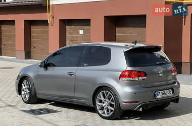 Хэтчбек Volkswagen Golf GTI 2012 в 