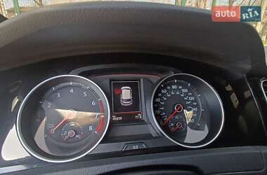 Хетчбек Volkswagen Golf GTI 2020 в 