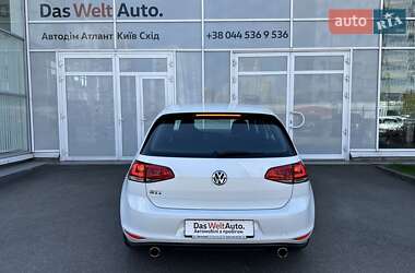 Хетчбек Volkswagen Golf GTI 2014 в 