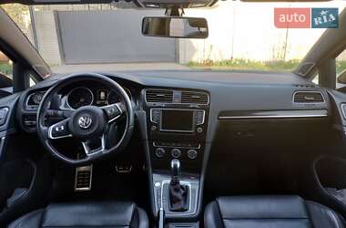 Хэтчбек Volkswagen Golf GTI 2015 в 