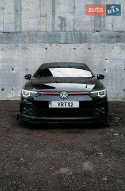 Хетчбек Volkswagen Golf GTI 2021 в 