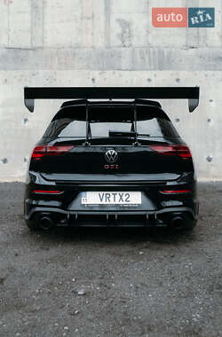 Хетчбек Volkswagen Golf GTI 2021 в 