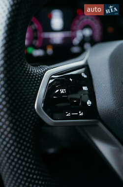 Хетчбек Volkswagen Golf GTI 2021 в 