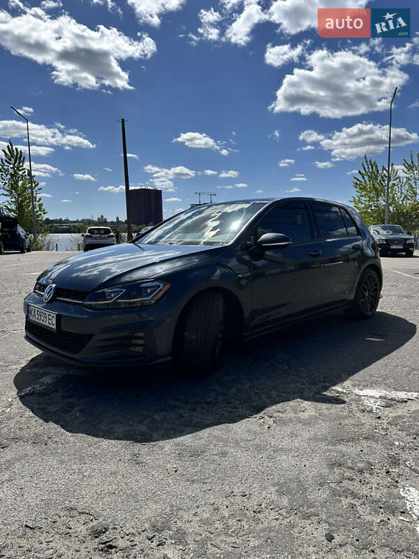 Хетчбек Volkswagen Golf GTI 2019 в Києві