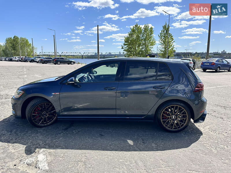 Хетчбек Volkswagen Golf GTI 2019 в Києві