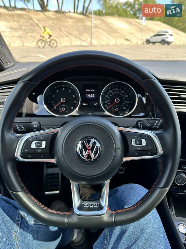 Хетчбек Volkswagen Golf GTI 2019 в Києві