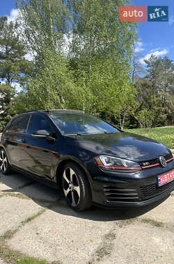 Хэтчбек Volkswagen Golf GTI 2017 в 