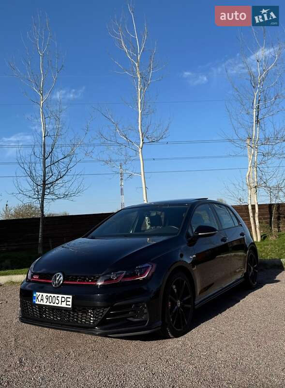 Volkswagen Golf GTI 2020