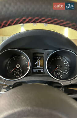 Хэтчбек Volkswagen Golf GTI 2010 в 