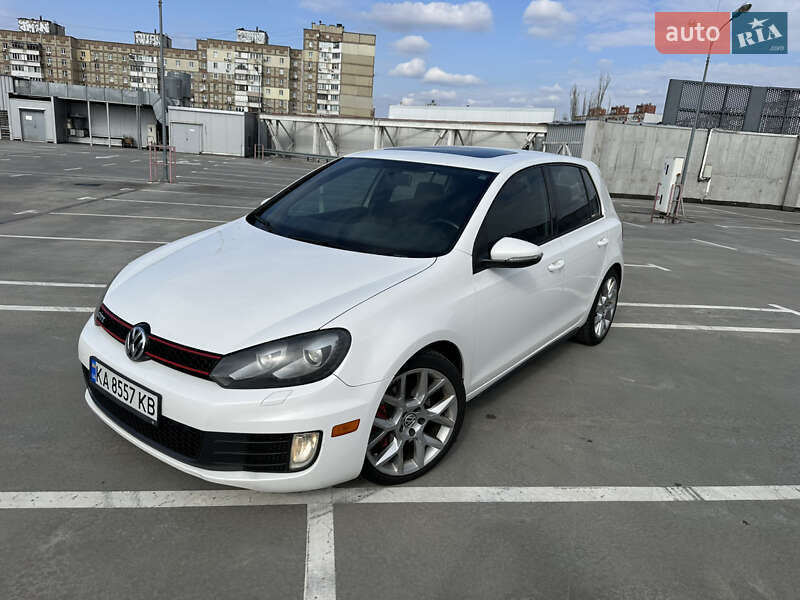 Хэтчбек Volkswagen Golf GTI 2013 в Киеве