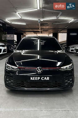 Хэтчбек Volkswagen Golf GTI 2022 в 