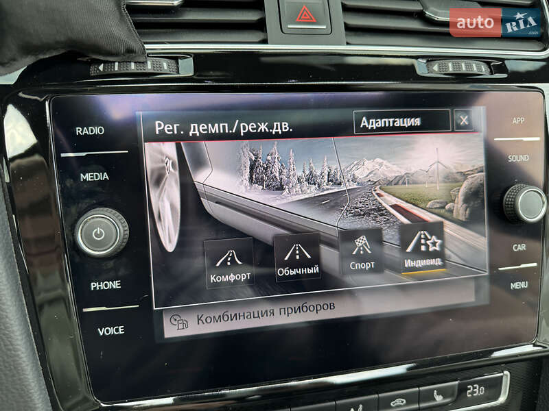 Хетчбек Volkswagen Golf GTI 2016 в Києві