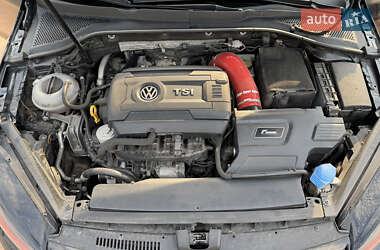 Хетчбек Volkswagen Golf GTI 2016 в 