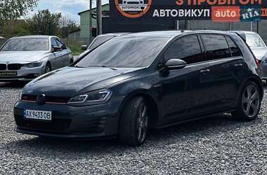 Хетчбек Volkswagen Golf GTI 2014 в 