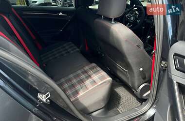 Хетчбек Volkswagen Golf GTI 2014 в 