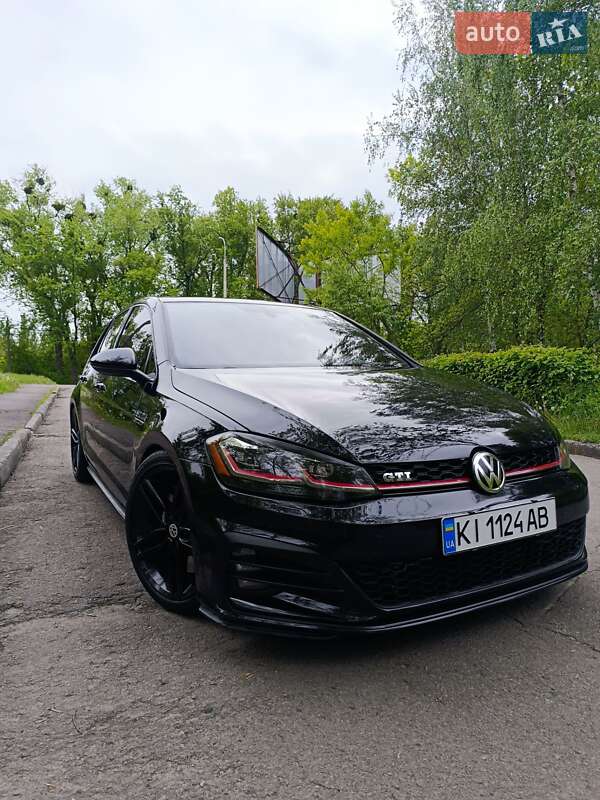 Хэтчбек Volkswagen Golf GTI 2018 в Ровно