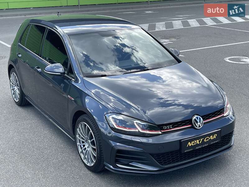 Хетчбек Volkswagen Golf GTI 2017 в Києві