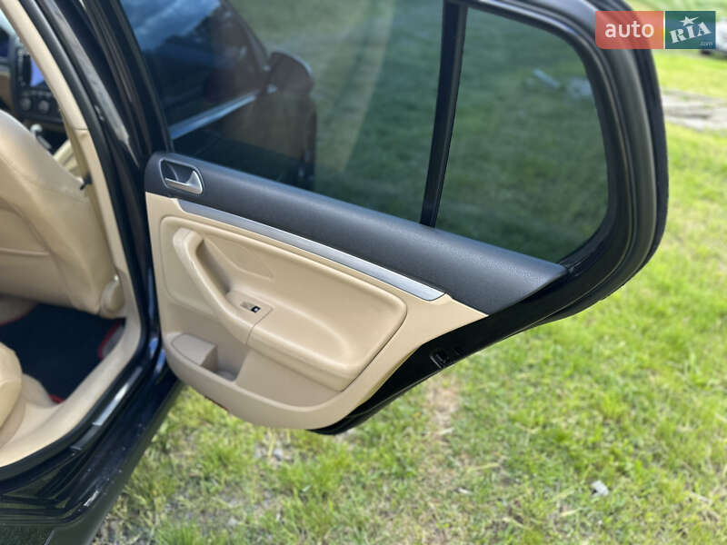 Хэтчбек Volkswagen Golf GTI 2006 в Виннице