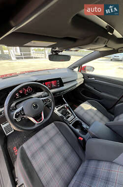 Хетчбек Volkswagen Golf GTI 2022 в 