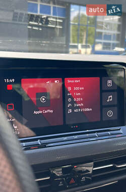 Хетчбек Volkswagen Golf GTI 2022 в 