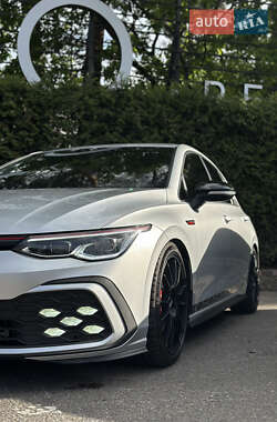 Хетчбек Volkswagen Golf GTI 2021 в 