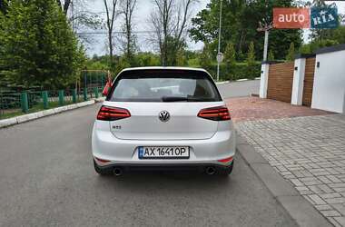 Хэтчбек Volkswagen Golf GTI 2016 в 