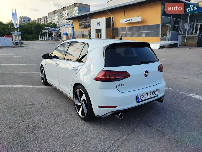Хэтчбек Volkswagen Golf GTI 2019 в Запорожье