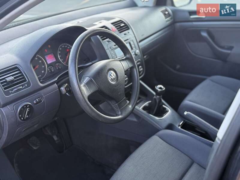 Хэтчбек Volkswagen Golf GTI 2007 в Вознесенске