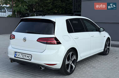 Хэтчбек Volkswagen Golf GTI 2014 в 