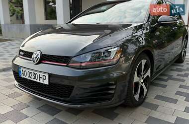 Хэтчбек Volkswagen Golf GTI 2015 в Мукачево