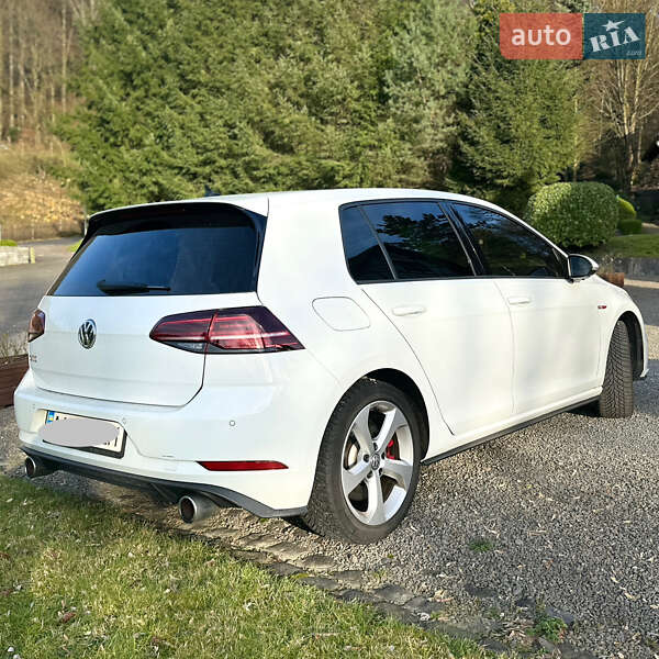 Volkswagen Golf GTI 2019
