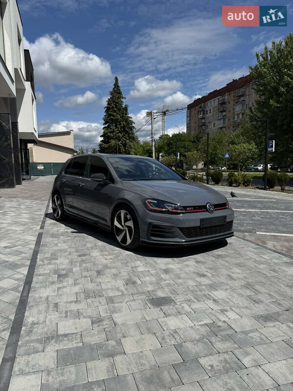 Volkswagen Golf GTI 2019
