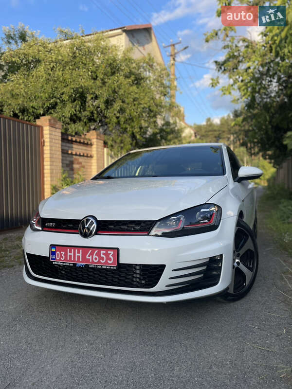 Хетчбек Volkswagen Golf GTI 2017 в Києві