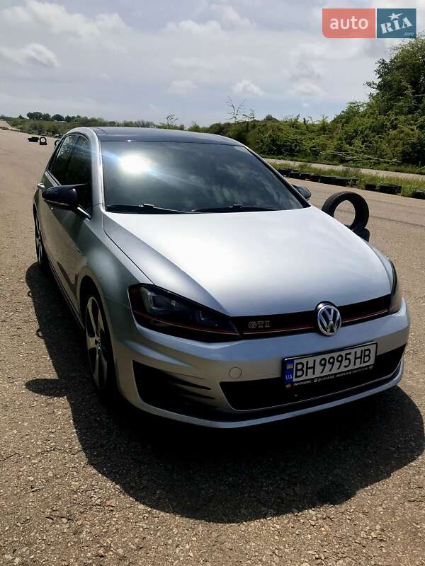 Хетчбек Volkswagen Golf GTI 2014 в Одесі фото 17 Хетчбек Volkswagen Golf GTI 2014 в Одесі