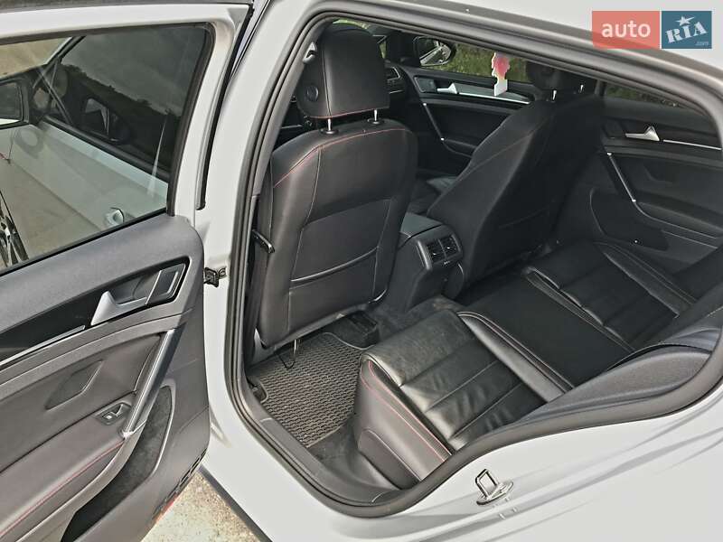 Хетчбек Volkswagen Golf GTI 2014 в Одесі фото 38 Хетчбек Volkswagen Golf GTI 2014 в Одесі